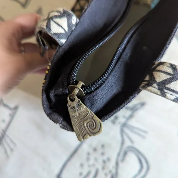 Laurel Burch- Spotted Cat- Hand purse - Picture 5 of 10